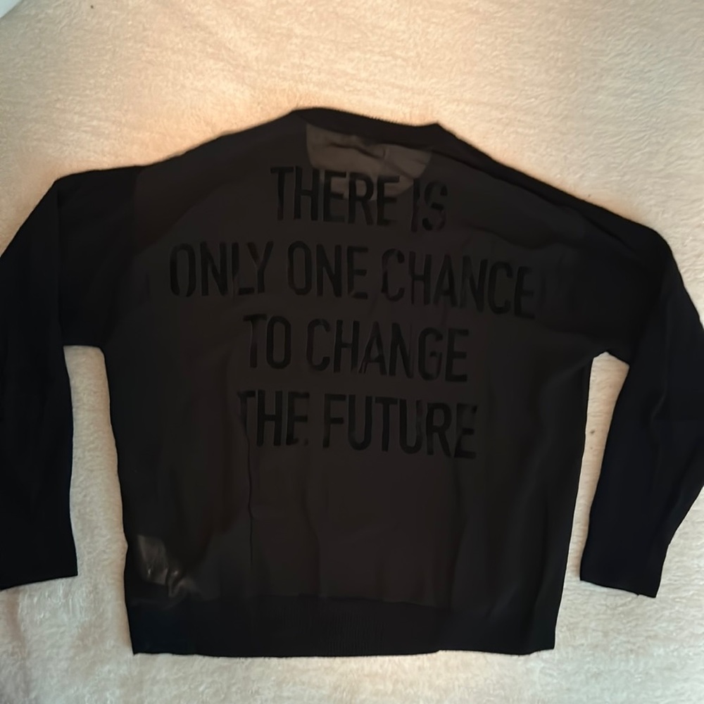 Black ladies m Guess sweater